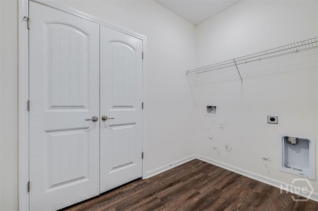 20 Mirror Lake Drive, Savannah, GA 31407