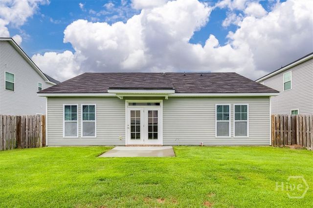 20 Mirror Lake Drive, Savannah, GA 31407