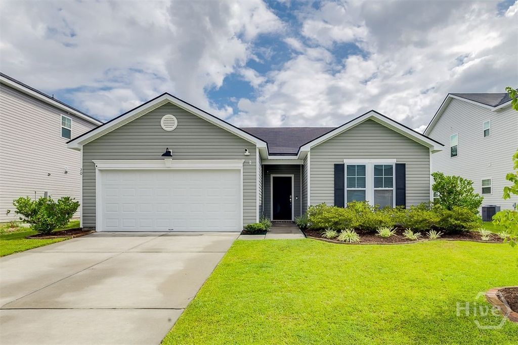 20 Mirror Lake Drive, Savannah, GA 31407