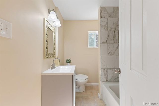 7342 Rosemont Avenue, Detroit, MI 48228