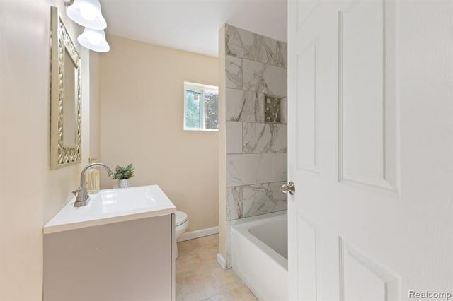 7342 Rosemont Avenue, Detroit, MI 48228