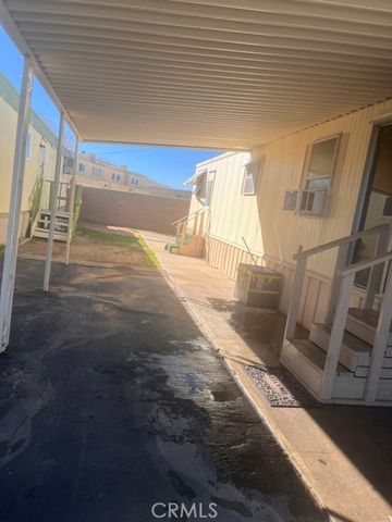 16473 Green Tree Boulevard, San Bernardino, CA 92395