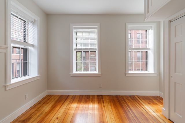 9 Revere St 5, Boston, MA 02114