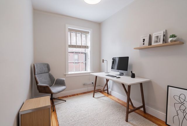 9 Revere St 5, Boston, MA 02114