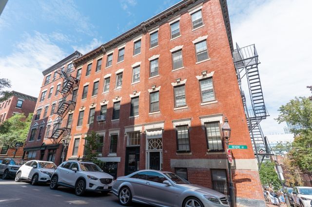 9 Revere St 5, Boston, MA 02114