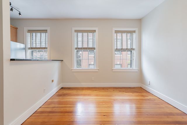 9 Revere St 5, Boston, MA 02114
