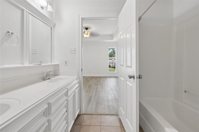 11 Clara Barton Lane, Galveston, TX 77551