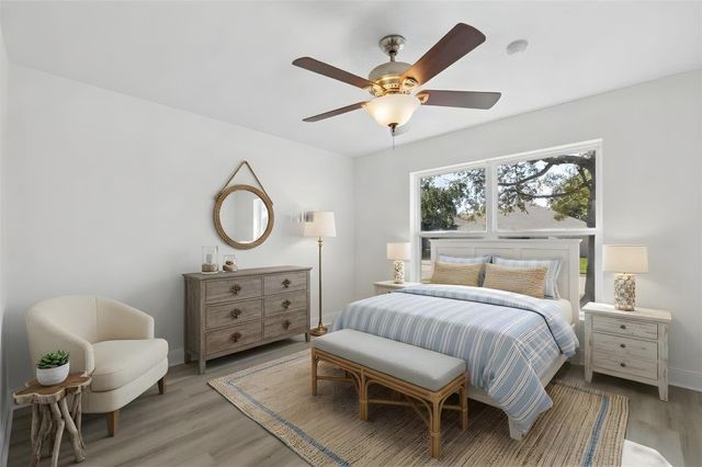 11 Clara Barton Lane, Galveston, TX 77551