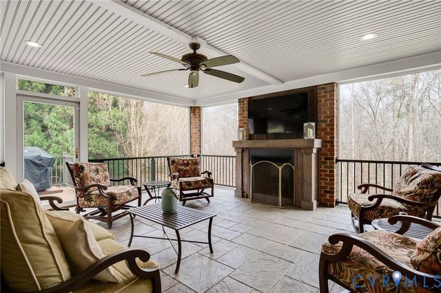 9816 Brooks Hall Pl, Henrico, VA 23238