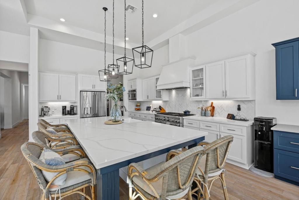 Image 19 of property listing at 17045 Hill Road, Morgan Hill, CA 95037