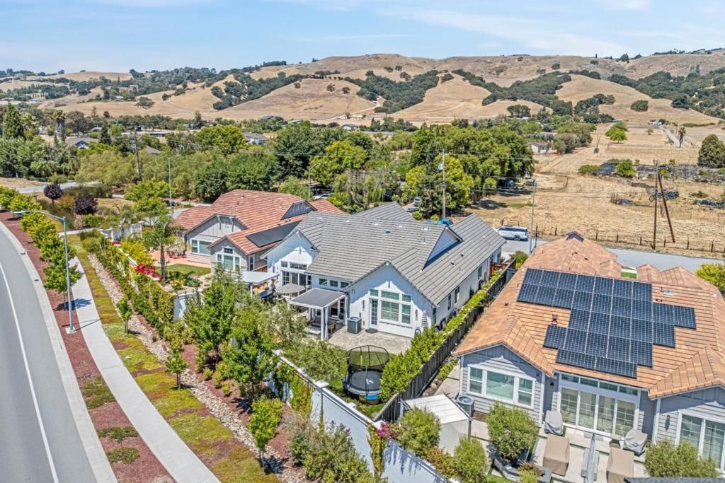 Image 58 of property listing at 17045 Hill Road, Morgan Hill, CA 95037
