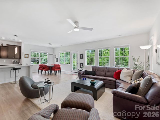 821 Botticelli Court, Mount Holly, NC 28120