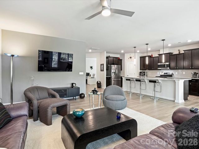 821 Botticelli Court, Mount Holly, NC 28120