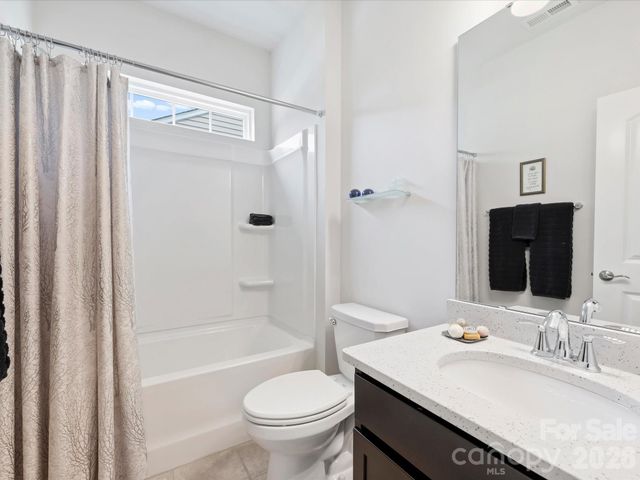 821 Botticelli Court, Mount Holly, NC 28120