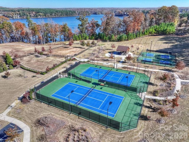 821 Botticelli Court, Mount Holly, NC 28120