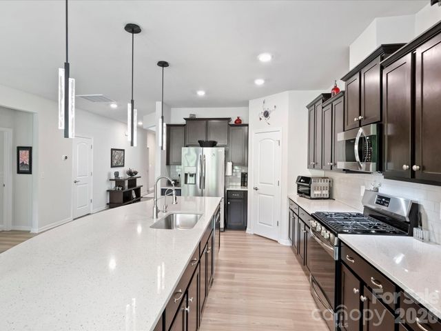 821 Botticelli Court, Mount Holly, NC 28120