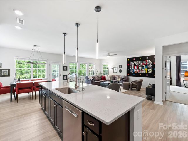 821 Botticelli Court, Mount Holly, NC 28120