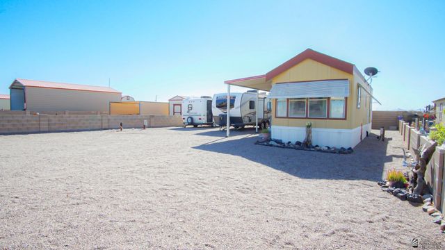 29819 Copper Mountain Dr, Wellton, AZ 85356