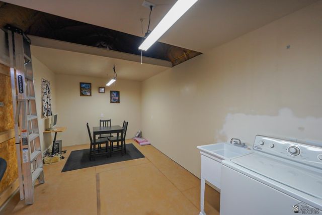 29819 Copper Mountain Dr, Wellton, AZ 85356