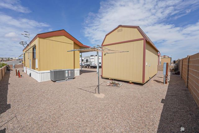 29819 Copper Mountain Dr, Wellton, AZ 85356