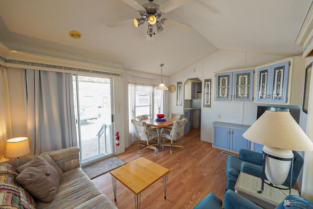 29819 Copper Mountain Dr, Wellton, AZ 85356