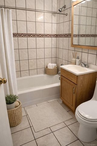 50 Barker Street 432, Mount Kisco, NY 10549