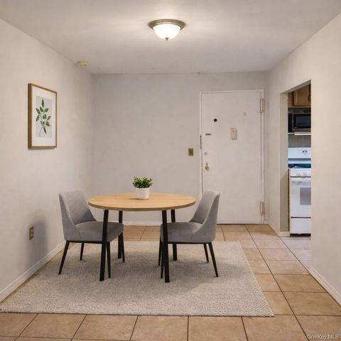 50 Barker Street 432, Mount Kisco, NY 10549