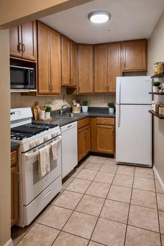 50 Barker Street 432, Mount Kisco, NY 10549