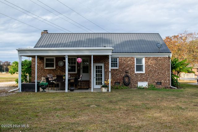 5122 Sharon Acres Road, Elm City, NC 27822