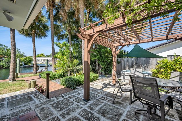 1995 Ixora Road, North Miami, FL 33181