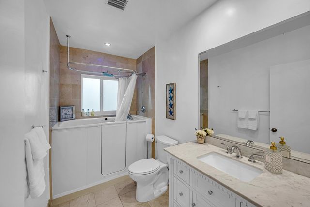 1995 Ixora Road, North Miami, FL 33181