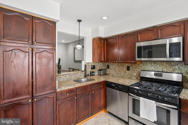 7128 COLLINSWORTH PL, Frederick, MD 21703