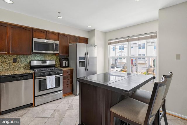 7128 COLLINSWORTH PL, Frederick, MD 21703