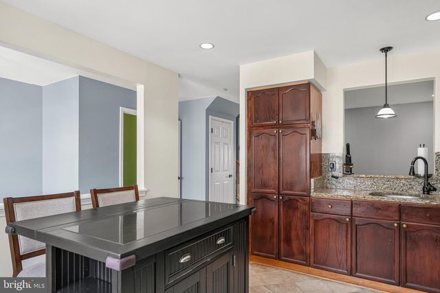 7128 COLLINSWORTH PL, Frederick, MD 21703