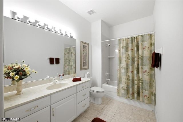 4780 Shinnecock Hills CT 101, Naples, FL 34112