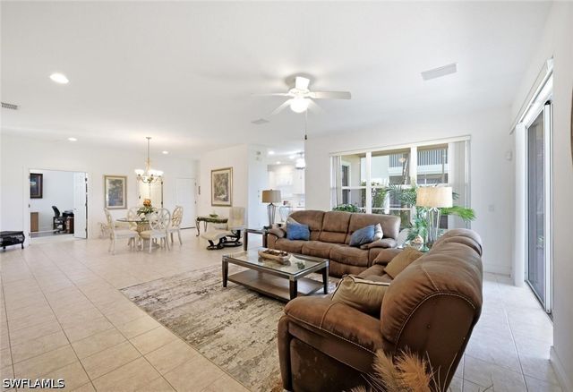 4780 Shinnecock Hills CT 101, Naples, FL 34112