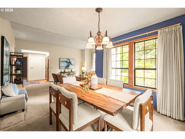 3011 Ne 156TH Ave, Portland, OR 97230