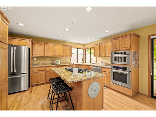 3011 Ne 156TH Ave, Portland, OR 97230