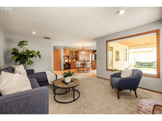3011 Ne 156TH Ave, Portland, OR 97230
