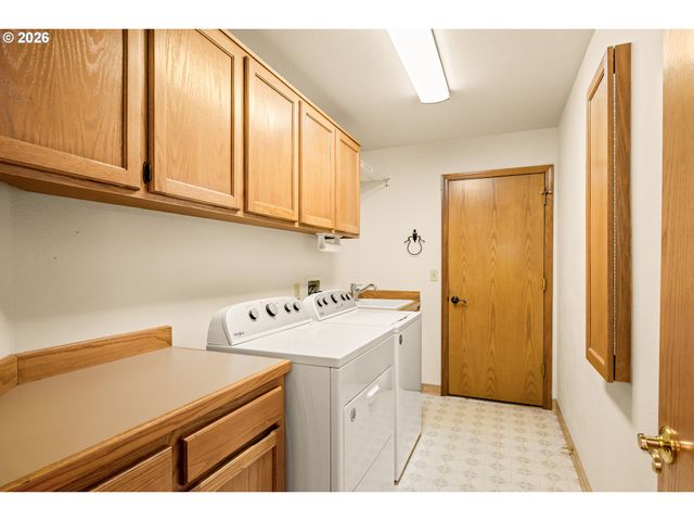 3011 Ne 156TH Ave, Portland, OR 97230