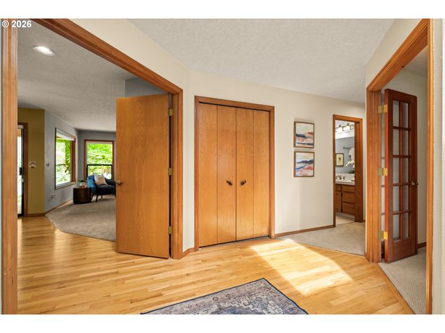 3011 Ne 156TH Ave, Portland, OR 97230