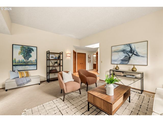 3011 Ne 156TH Ave, Portland, OR 97230