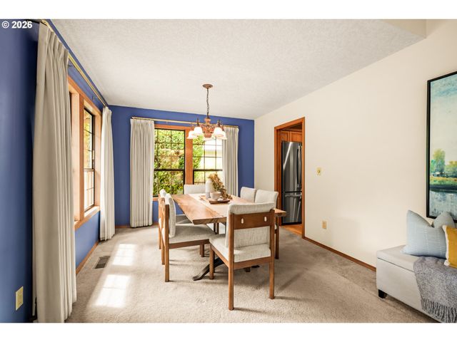 3011 Ne 156TH Ave, Portland, OR 97230