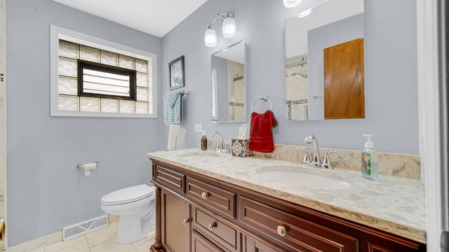 923 E 158th Street, Dolton, IL 60419