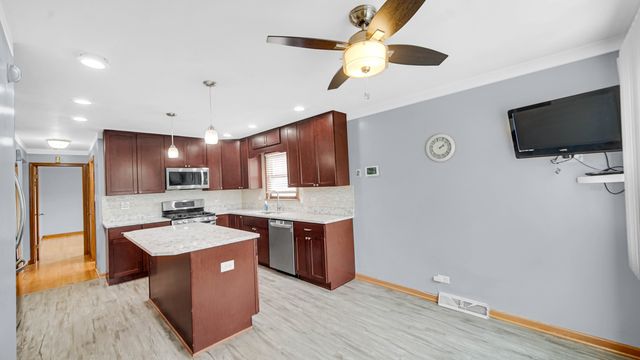923 E 158th Street, Dolton, IL 60419