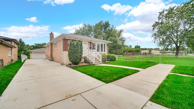 923 E 158th Street, Dolton, IL 60419