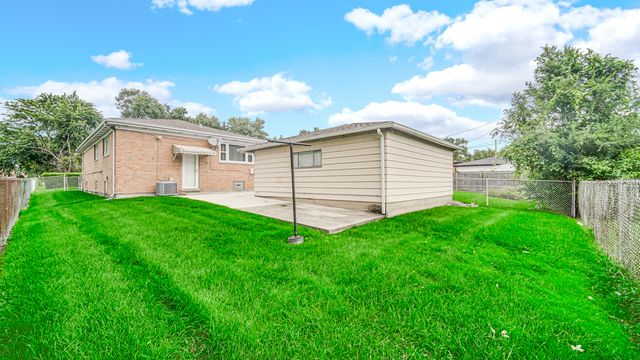 923 E 158th Street, Dolton, IL 60419