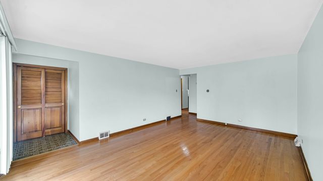 923 E 158th Street, Dolton, IL 60419