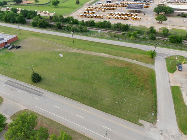 1607 E Scyene Road, Mesquite, TX 75149