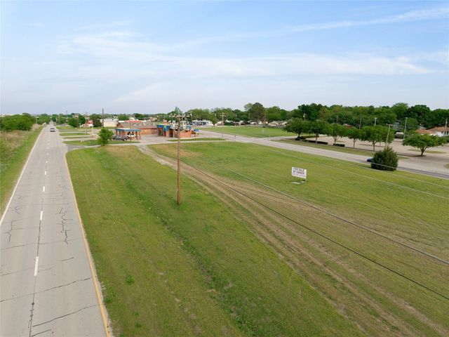 1607 E Scyene Road, Mesquite, TX 75149